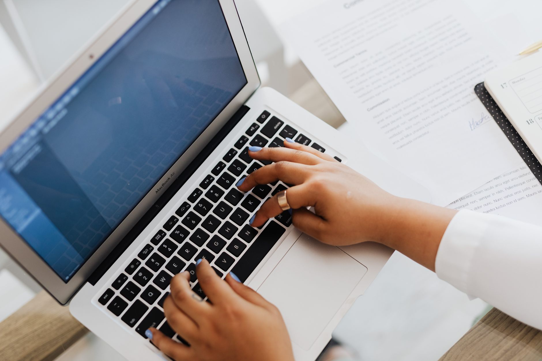 Ilustracja: Benefits Claiming Online: A Practical Guide for UK Hous Benefits Claiming Online: A Practical Guide for UK Households - zdjecie w tresci