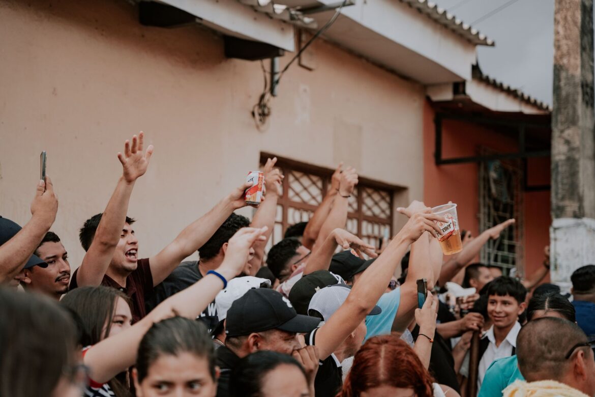 Community Street Party Permit UK: How to Apply, Plan and Budget - ilustracja artykulu