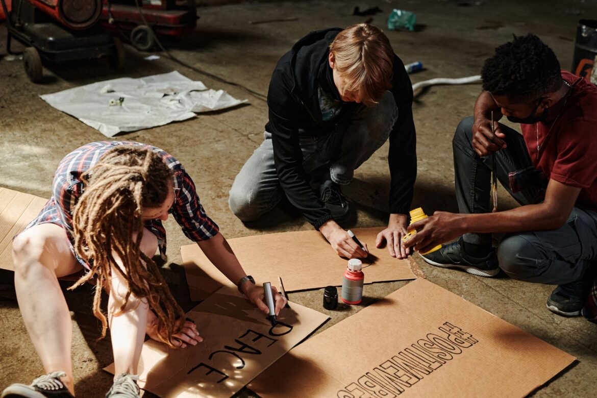 Community Sponsorship Refugee Scheme UK: How Local Groups Make It Work - ilustracja artykulu